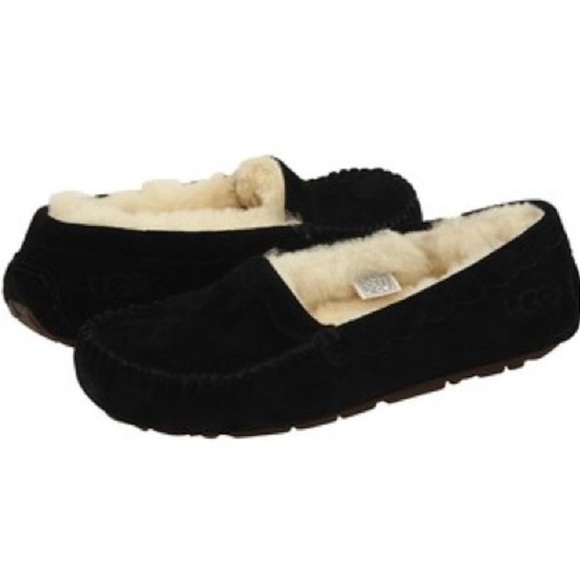 New Women’s Ugg Australia Moccasin Slippers Size 6 - Picture 3 of 8